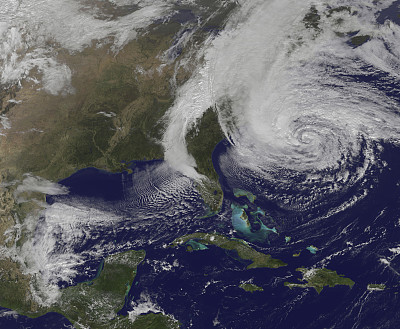 美国国家航空航天局观察到飓风萨利乔纳森玲子清晨在阿拉巴马州登陆